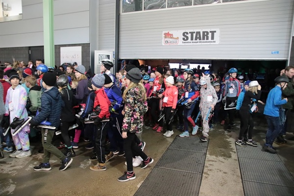 Wat een feest ! De eerste Twentse Jeugd Elfstedentocht.